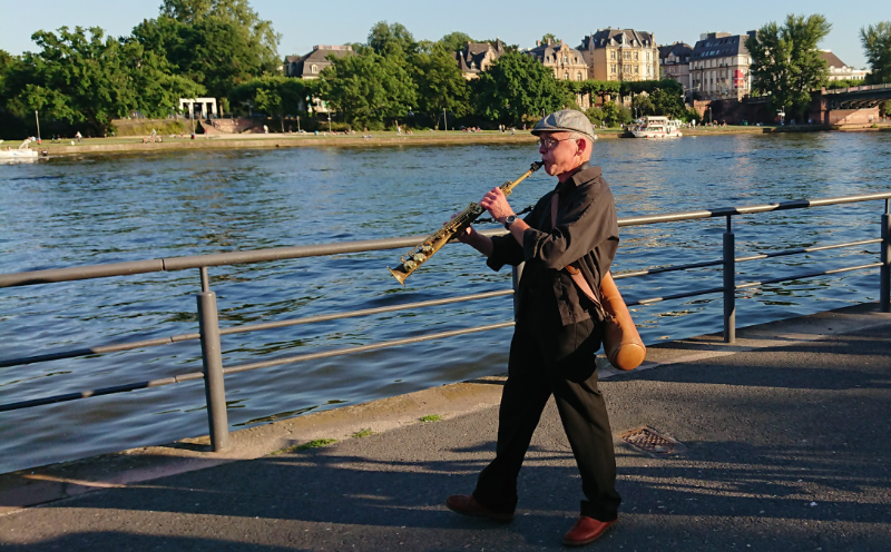 Michael Bossong bei der Raumbespielung Museumsufer des F.I.M. 2021